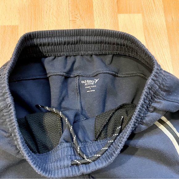 Old Navy Active Jogger - Picture 4 of 8